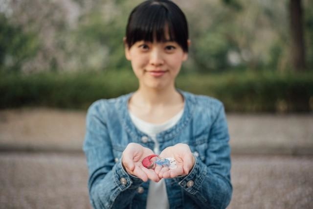 落とし物の補聴器を見つけたら…（Circus Vision/stock.adobe.com）