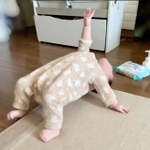 生後６ヶ月、ブリッジ決めた！（提供・@nekonoko_konoko）