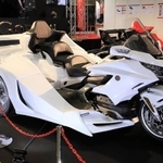 白と黒のコントラストは控えめ？