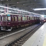 左が今津北線・神戸本線経由、右が宝塚本線経由の準急