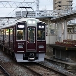 阪急電車（leap111/stock.adobe.com）