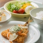 東京都在住の人はランチ代が比較的高い傾向にあるそうです。（kei u/stock.adobe.com）