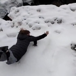 雪の中に飛び込んだところ…（あいさん提供）