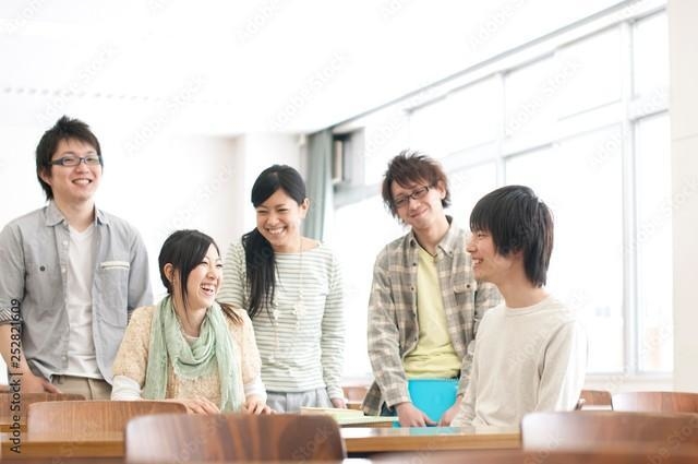 結婚後の仕事とか子育てはどうする？　※画像はイメージです（ohayou!/stock.adobe.com）