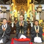 左から、ご子息、松谷住職、ご令甥
