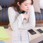 毎年確定申告は気が重いですね…　※画像はイメージです（hanack/stock.adobe.com）