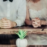 あなたは結婚についてどんな考えを持っていますか？（※イメージ画像）
