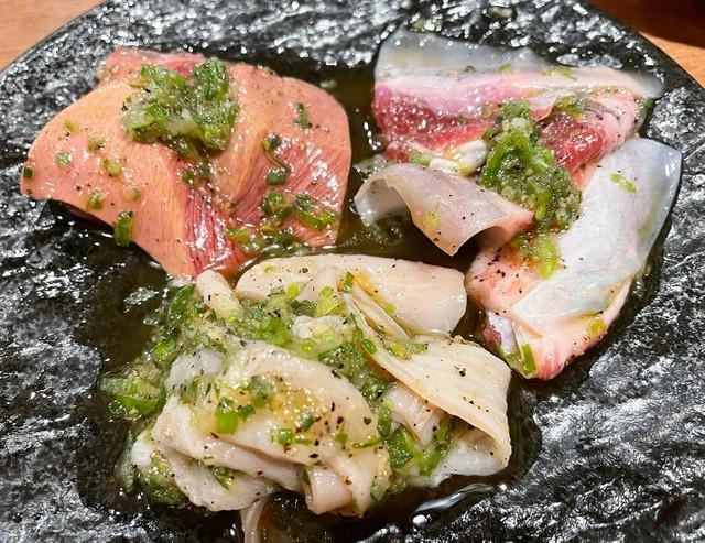 神戸新聞next 連載 特集 話題 捨てるなんてもったいない マグロの希少部位ホルモン レバー ハツモト エラブタ がこんなに美味だって知ってた 神戸新聞next 連載 特集 話題 捨てるなんてもったいない マグロの希少部位ホルモン レバー ハツモト エラブタ がこんなに美味だって知ってた
