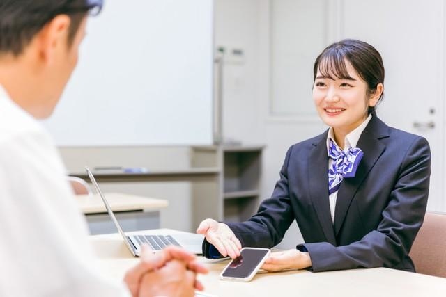 携帯ショップで「iPhoneください」って言ったことありますか？（イメージ画像）