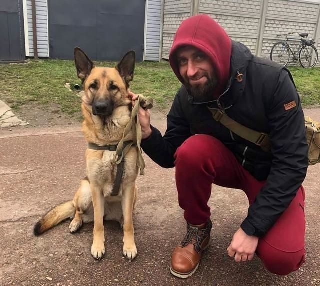 どんな状況でも、ペットは家族（写真はすべてウクライナ北東部・チェルニヒウ市にて撮影。ピースウィンズ・ジャパン提供）