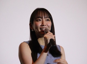 地元京都のアピールポイントを紹介する吉岡里帆さん（2022年5月6日、梅田ブルク7）
