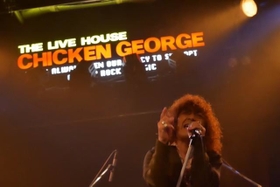 藤原MAXまさのり、ライブハウス・チキンジョージでのライブにて