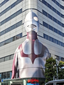バンダイ本社に描かれたシン・ウルトラマン