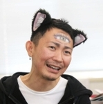 自身の経験について語るＵ★Ｋねこちゃんさん＝神戸新聞阪神総局（撮影・斎藤雅志）