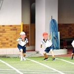 個性あふれる子供たちの「一番速く走れるポーズ」（ぴんぽいんとさん提供）