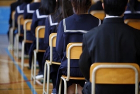 「今の若い人がどれほど禁欲的に他者の内面に踏み込むことを悪と感じ、忌避しているがわかって驚くことがある」作家、倉数茂さんの投稿が話題に（イメージ画像）