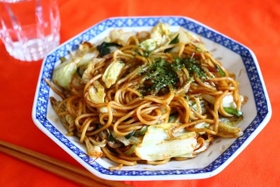 お洒落で豪華なディナーに誘うつもりがリクエストはなんと「焼きそば」（イメージ画像）