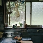 過剰な質素倹約ムードにはもううんざり…（イメージ画像）