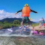 ライフジャケットは必須です！！！！！（Hideomi/stock.adobe.com)