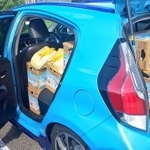 愛知県で買った水や食料を積み込み、断水が続く静岡市に向かった（提供画像）