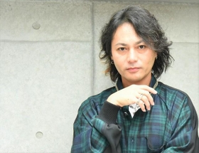 亡き父への思いを語る、原田喧太（撮影：石井隼人）