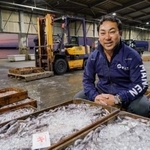 「日本一のメヒカリ屋を目指す」と意気込む黒田社長