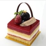 ベリーとレアチーズのガトー