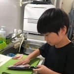 最初は小さなお魚から挑戦しました（提供）