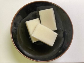 「正月の餅、余ってねえか？」（超神ネイガー提供）