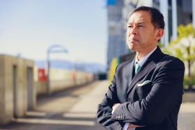 外見は大人になっても心は…（イメージ画像）