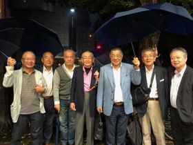 2019年の掛布会仙台旅行、右から2人目が井坂さん