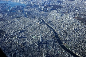 東京上空から（Takahiro/stock.adobe.com)