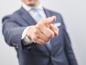 素人がプロの仕事に首を突っ込みすぎると…（イメージ画像）