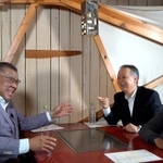 掛布チャンネル収録で3時間半にわたって語り合った（左から掛布さん、スポーツ報知OB世良さん、筆者）