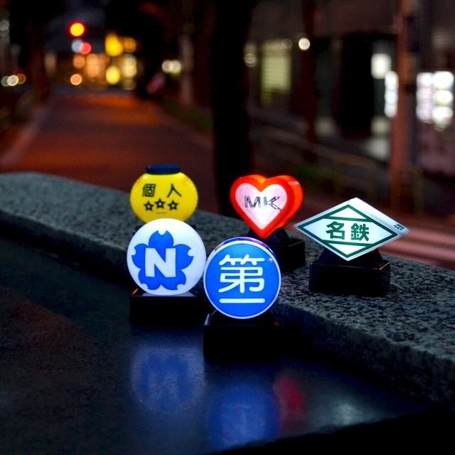 これ、タクシー行灯なんだぜ…ミニチュアの（提供）