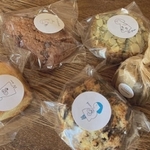 「こ、これ…受け取って下さい！」もしかして恋の始まり？（モチダちひろさん提供）