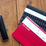 「おめでとうございます。明日までに指定金融機関の口座を用意してください」（beeboys/stock.adobe.com）