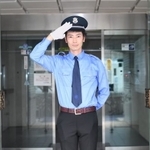 お風呂場にあった謎のボタンを押した結果…！？（koumaru/stock.adobe.com）