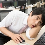 毎日忙しすぎ…　※画像はイメージです（Paylessimages/stock.adobe.com）