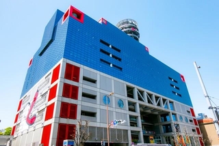 関西テレビ放送本社(beeboys/stock.adobe.com)