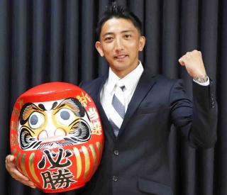 千葉県八街市議選当選を報告する後藤祐樹さん