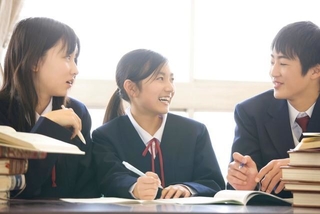 文理選択のタイミングは？　※画像はイメージです（Paylessimages/stock.adobe.com）