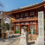 京都目黒区下目黒にある瀧泉寺…不動明王像を本尊とすることから、古くより「目黒不動尊」と呼ばれている（Caito/stock.adobe.com）