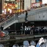 道頓堀ダイブ客お断りを宣言したサウナ施設。一夜明けてダイブ客は来た？（写真は2014年）