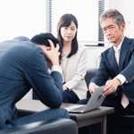 「懲戒解雇」を適用するケースは「売上金100万円を使い込んだ」が最多　※画像はイメージです（maroke/stock.adobe.com）