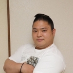 力士引退後、ユーチューバーを目指していたころの富栄さん