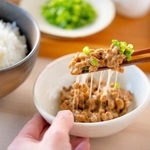 みんなの「納豆」へのこだわりは？　※画像はイメージです（Tsurukame Design/stock.adobe.com）