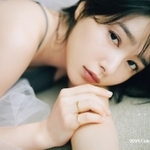 解禁された「桜井日奈子2024カレンダーブック」の表紙画像（東京ニュース通信社刊）