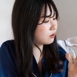 水を飲むのがダイエットにいいというのは本当でしょうか　※画像はイメージです（peach100/stock.adobe.com）