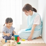 保育士さんの髪色規定についてどう思いますか？　※画像はイメージです（siro46/stock.adobe.com）
